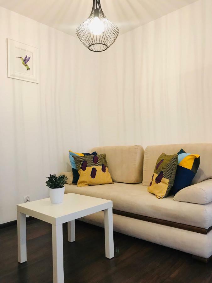 Bird House Apartment In The City Center Красков Екстериор снимка