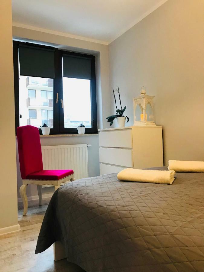 Bird House Apartment In The City Center Красков Екстериор снимка
